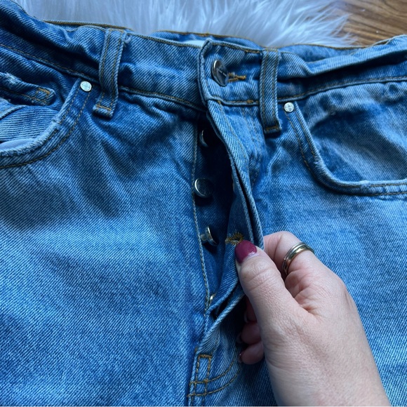 Anine Bing Sonya Jean in medium wash - Picture 10 of 14